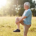 رابطه طول عمر با ۱۰ثانیه ایستادن روی یک پا